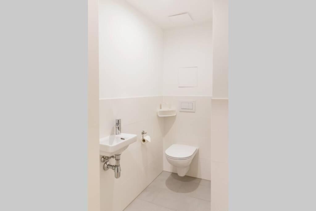 New, Quiet Flat Next To U1, Vic, Shopping Mall,... Vienna Exterior photo